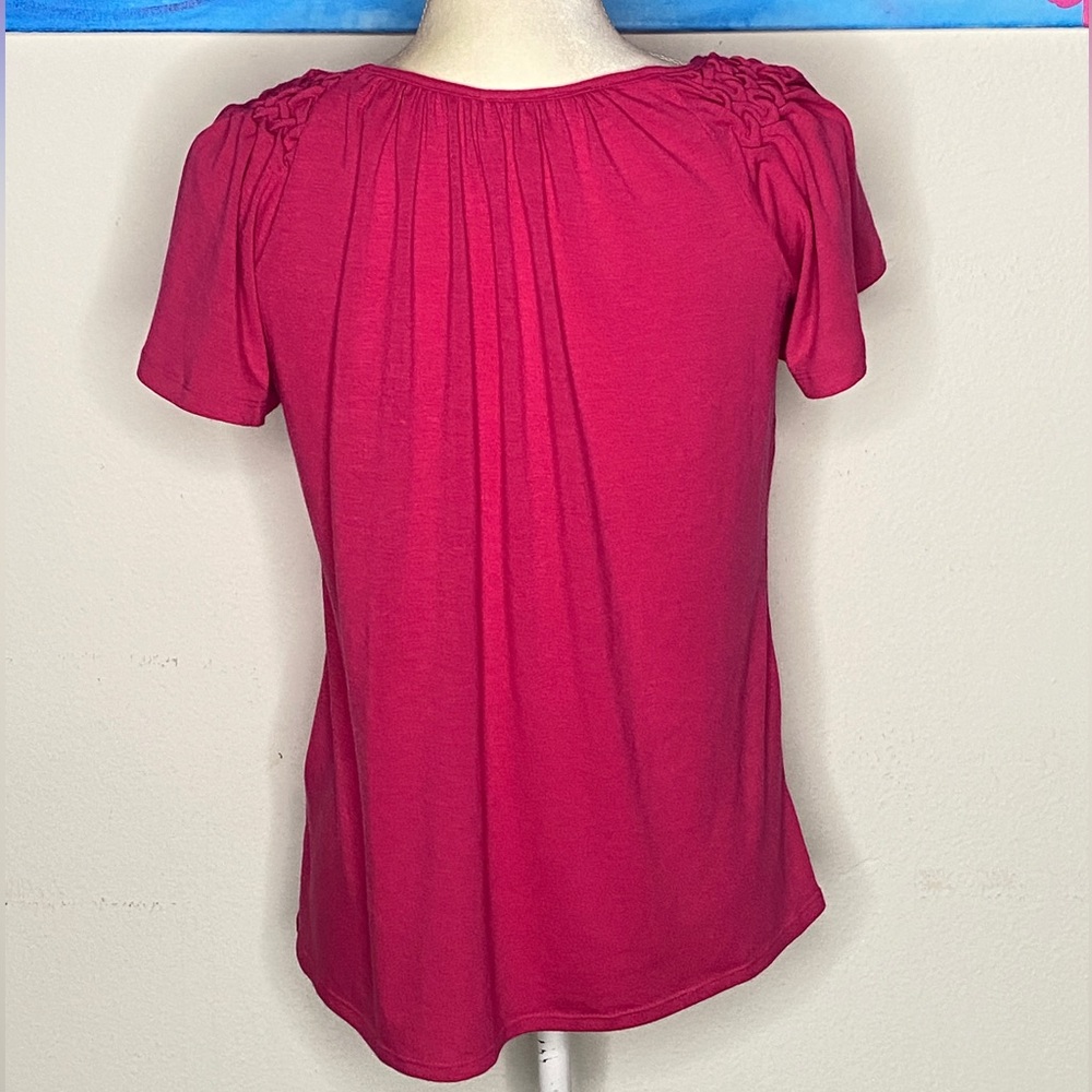 🌸 Woman’s Pink Ruffle Top - Picture 2 of 4